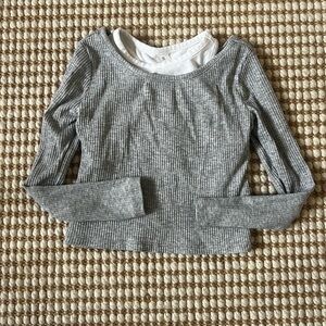 Old Navy Girls XS Long Sleeve Athletic Top w/ Built-In Bra – Size 5